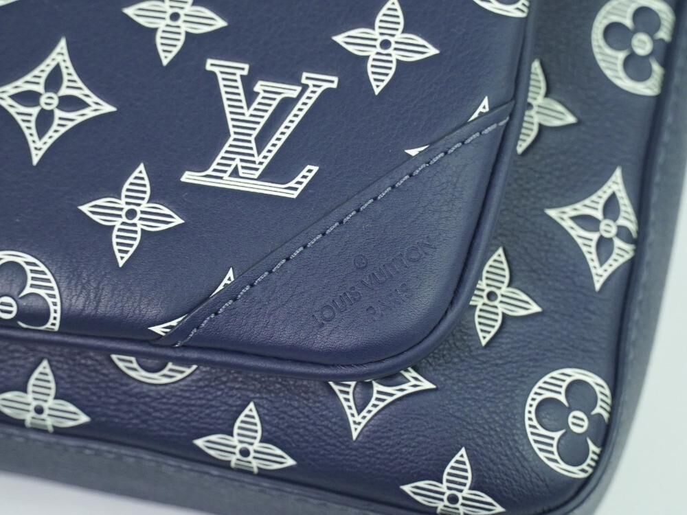 Louis Vuitton Messenger