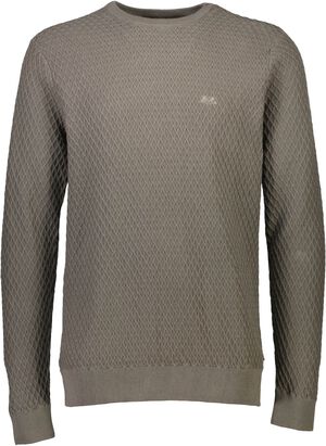 Cable knit jumper
