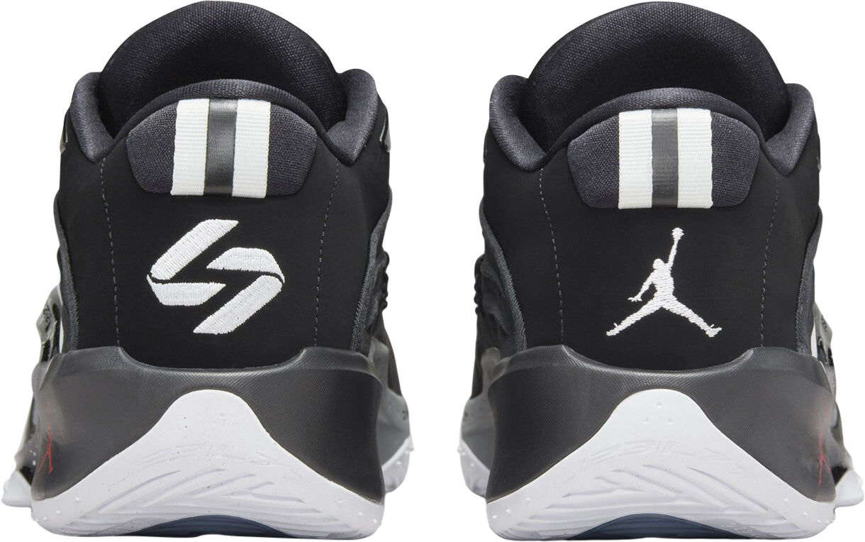 Jordan Luka 3 Sneakers