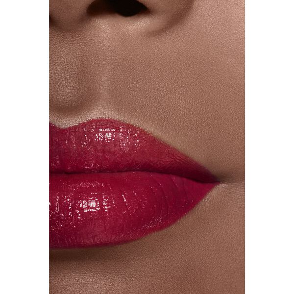 A Hydrating Tinted Lip Balm That Offers Buildable Colour For Better-Lo
