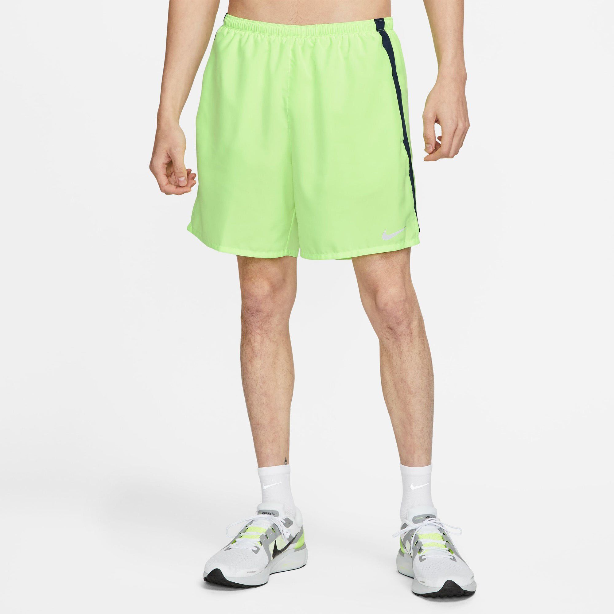 Dri-FIT Challenger 7"" shorts