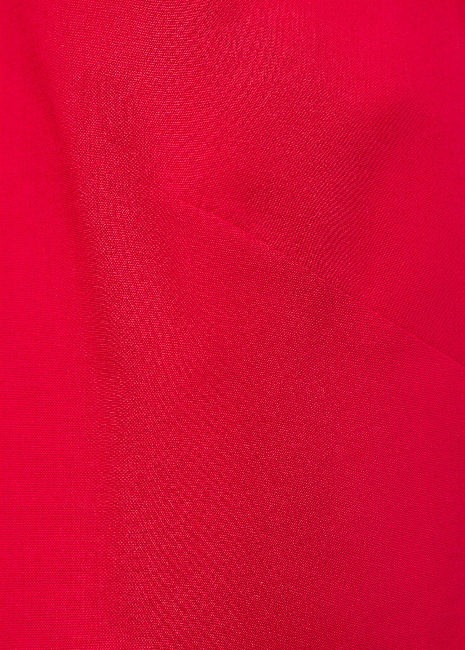 Crop top with bow on the back