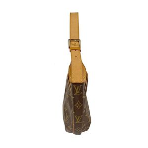 Louis Vuitton Croissant