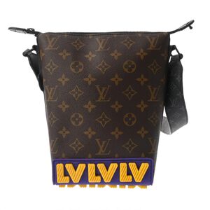 Louis Vuitton Shoulder Bags