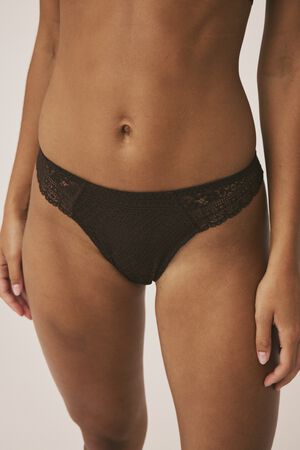 Ulyssa 2 Brief