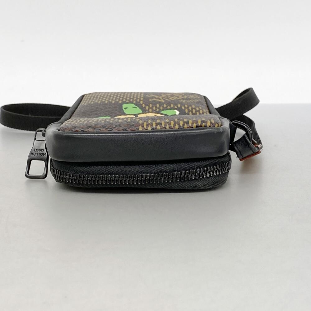 Louis Vuitton Shoulder Bags