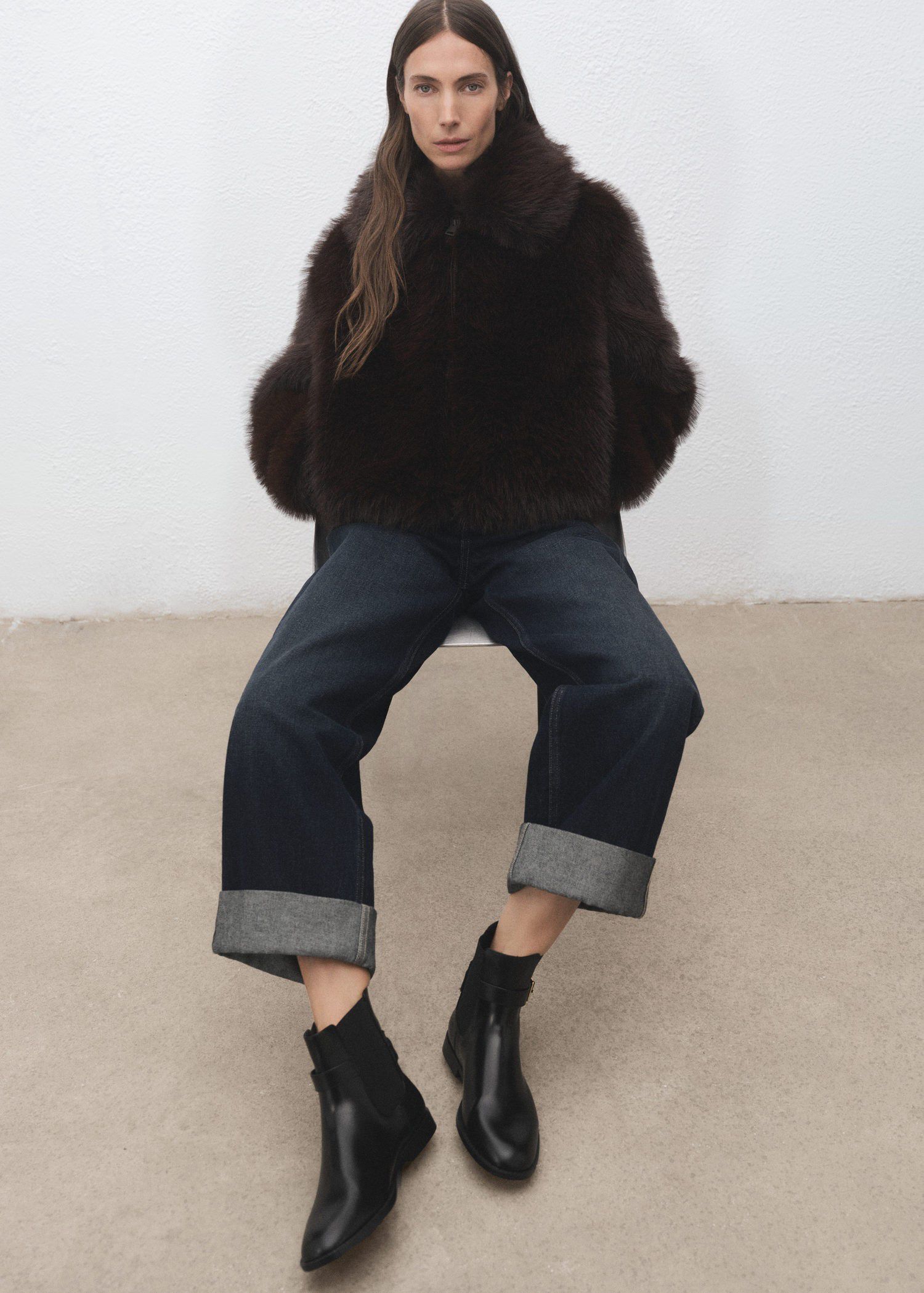 Ankle boots with elastic panel and