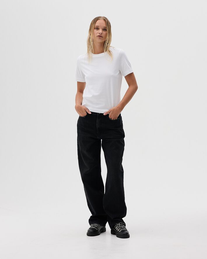 Classic Fit T-shirt Women