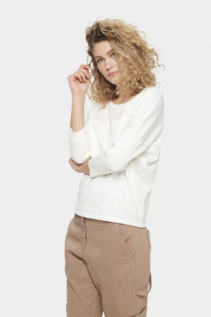 A2561, Milasz R-Neck Pullover