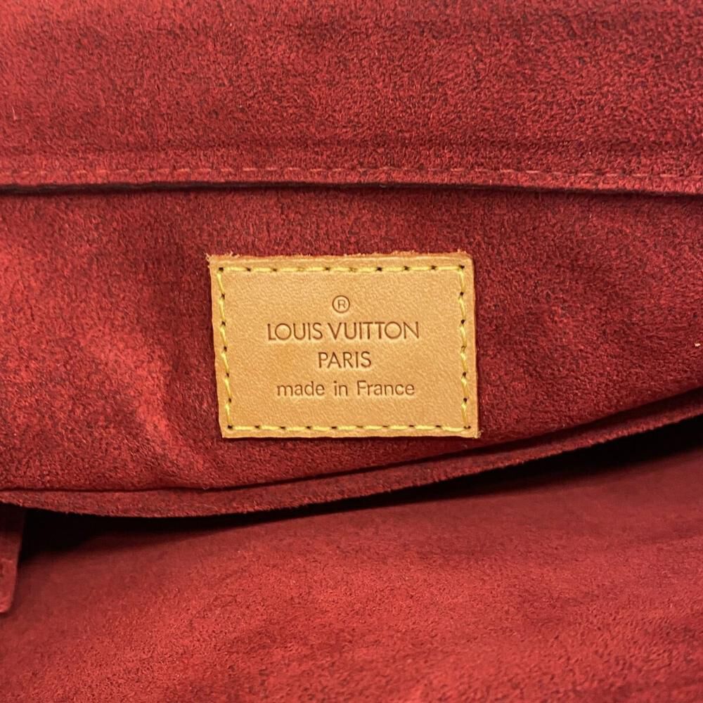 Louis Vuitton Shoulder Bags