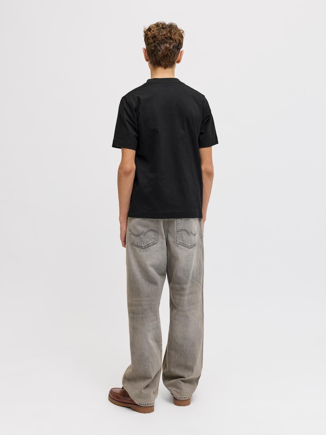 JORNANTUCKET EMB TEE SS CREW NECK J