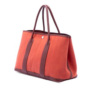Herm&egrave;s Garden Party