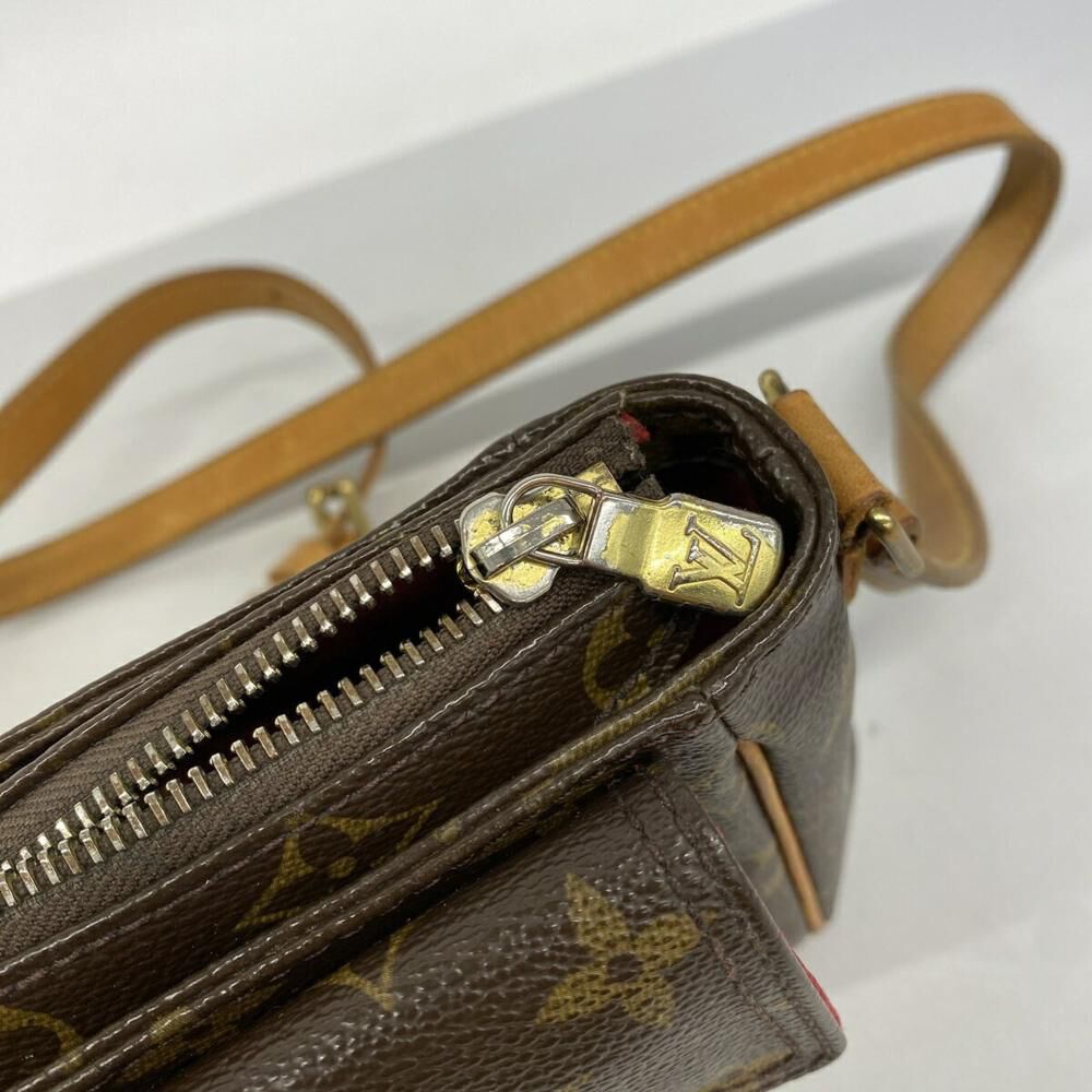 Louis Vuitton Shoulder Bags