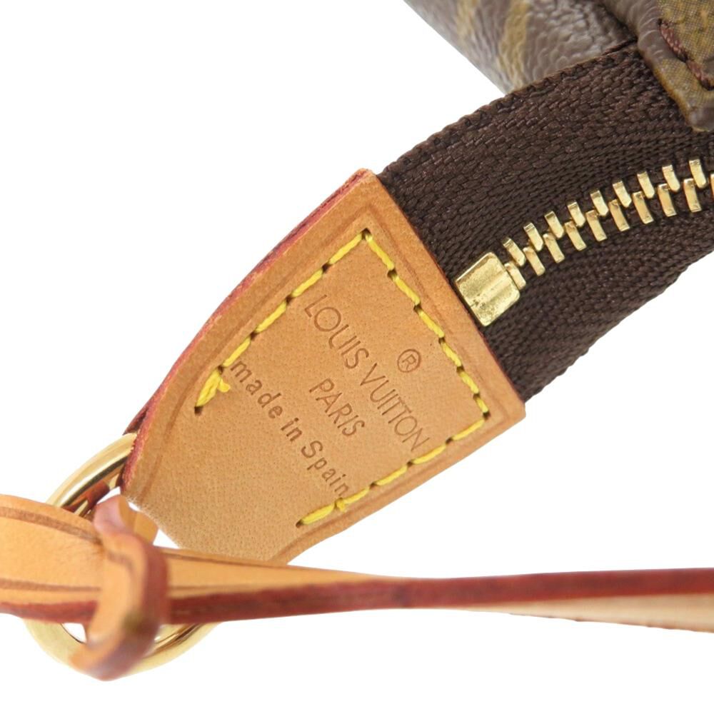 Louis Vuitton Pochette Accessoires
