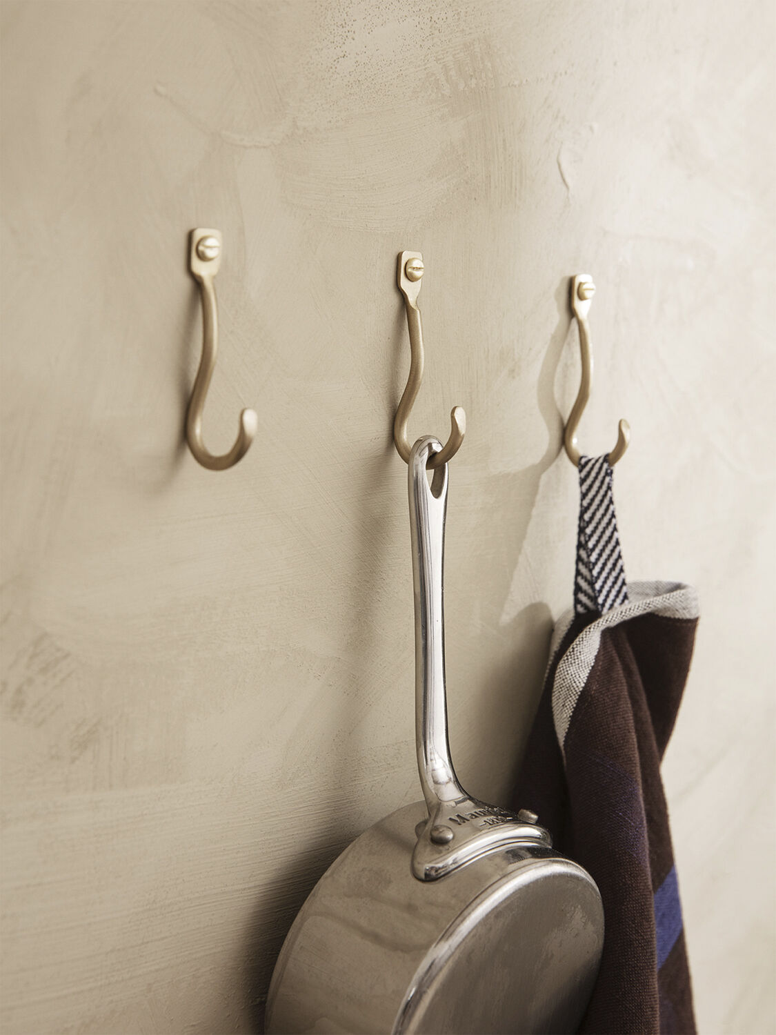 Curvature Hooks - Set of 3 - Brass