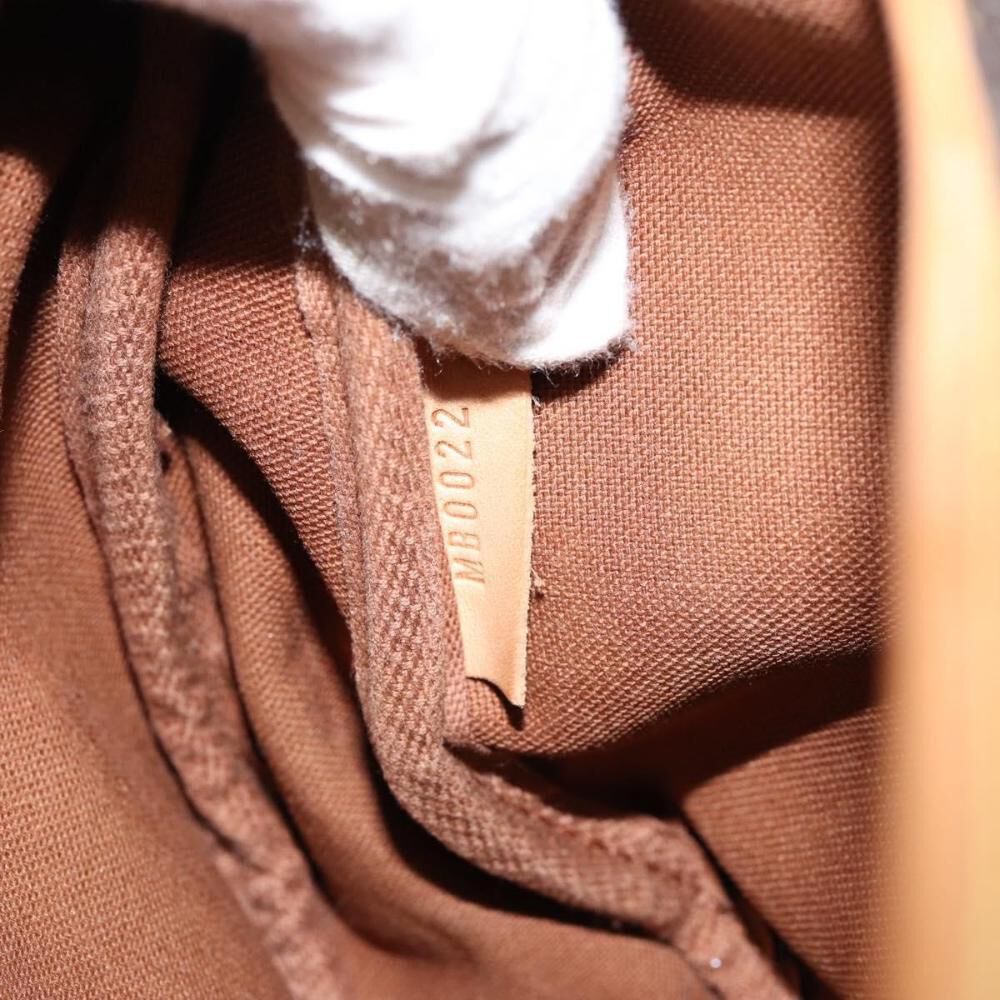 Louis Vuitton Saumur