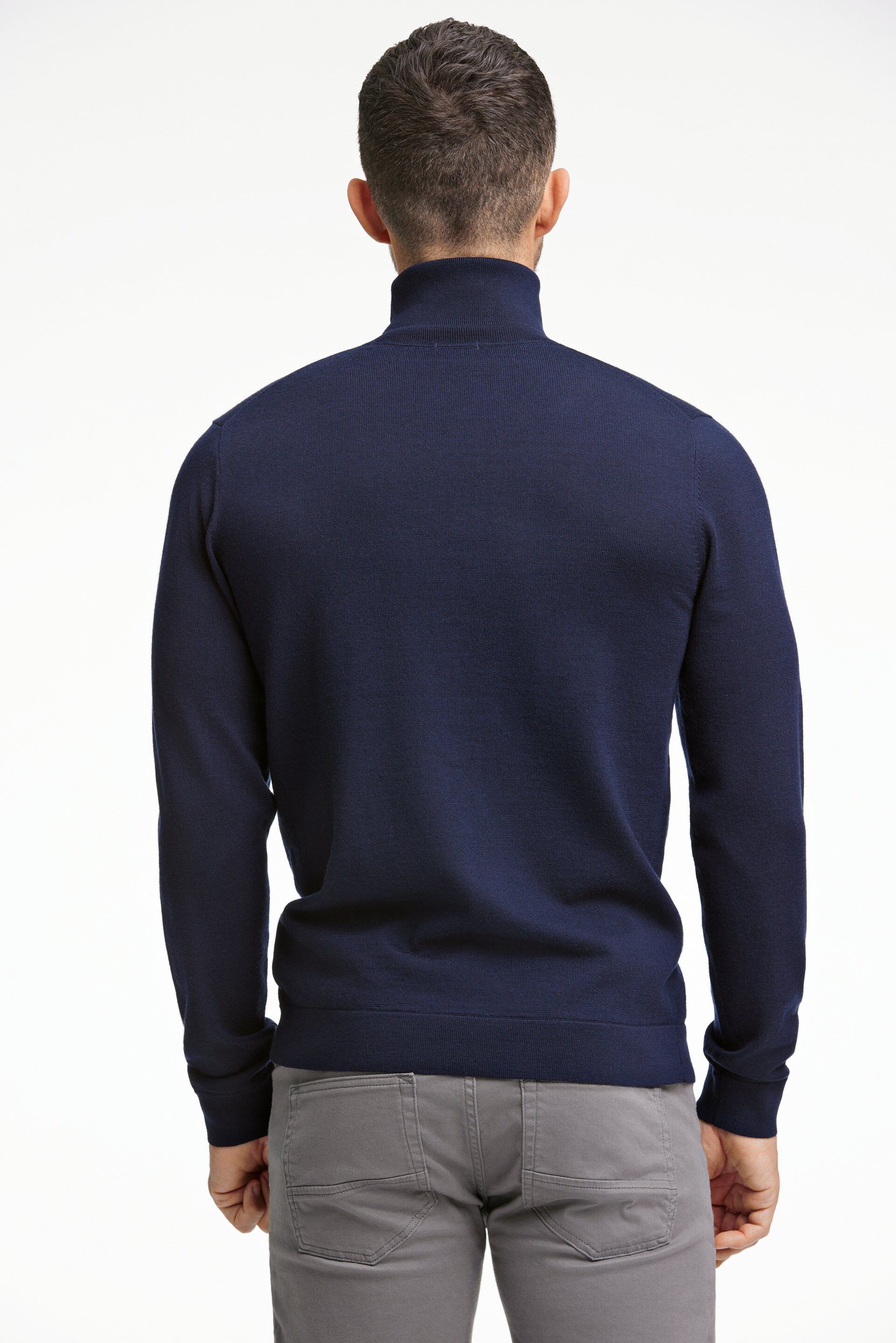 100% merino roll neck knit