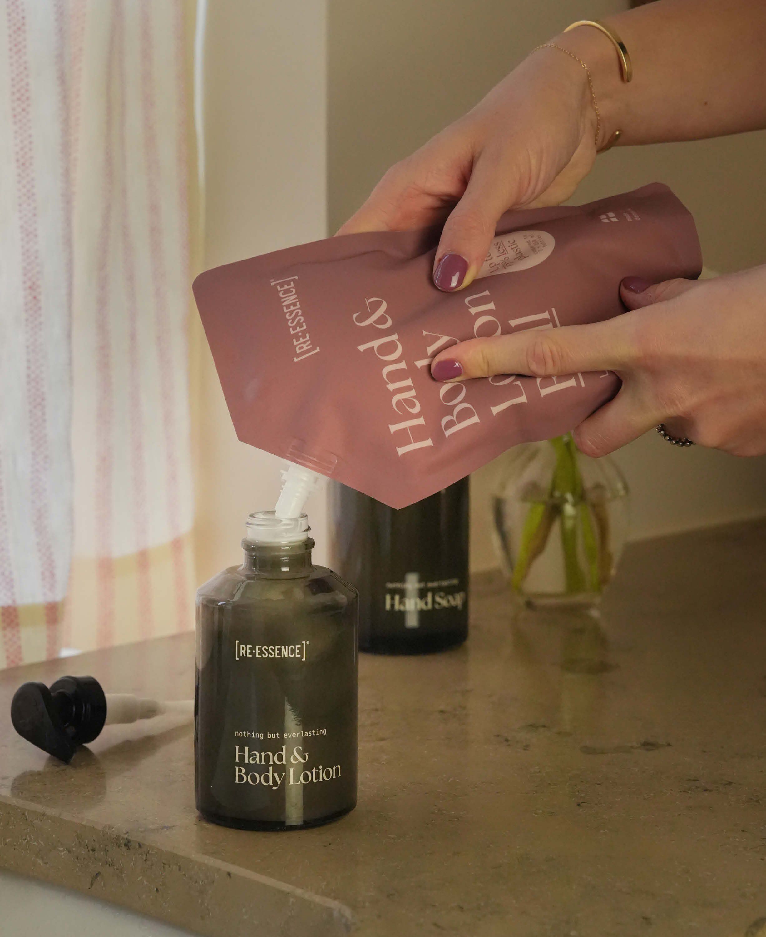 Hand & Body Lotion Refill (Citrongr&aelig;s/Rosmarin/Cedertr&aelig;)