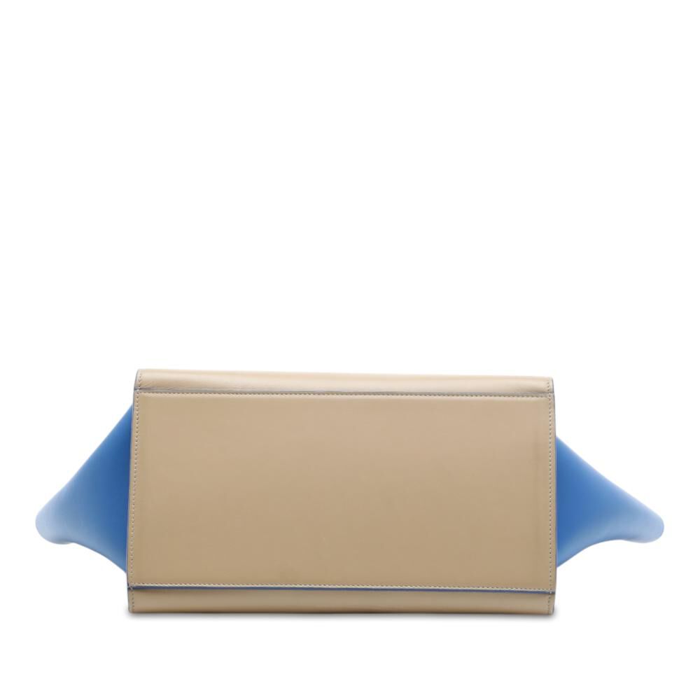 C&eacute;line Trapeze