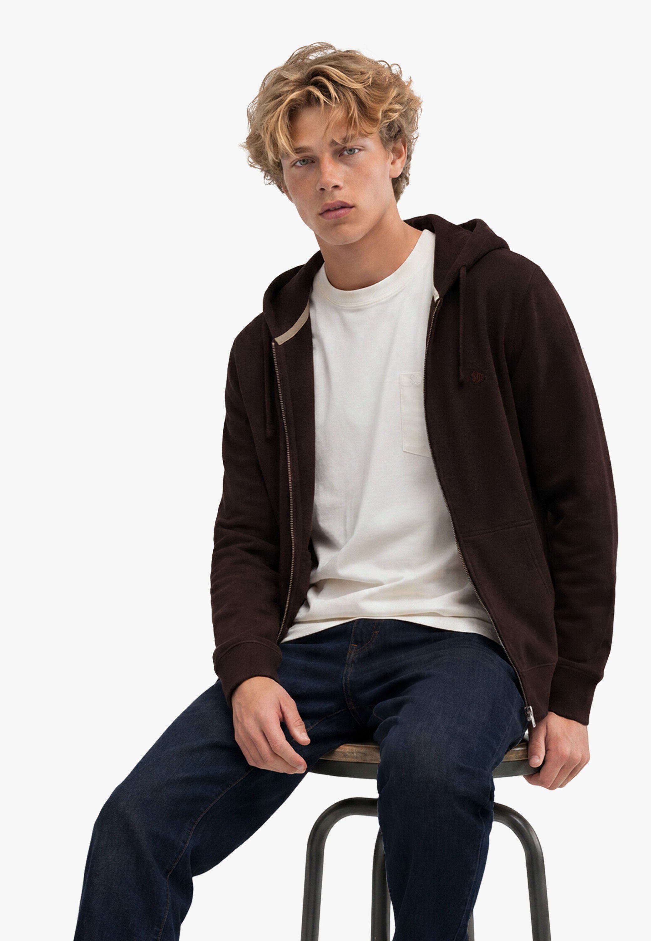 ESSENTIAL SDCO LOGO ZIPHOOD