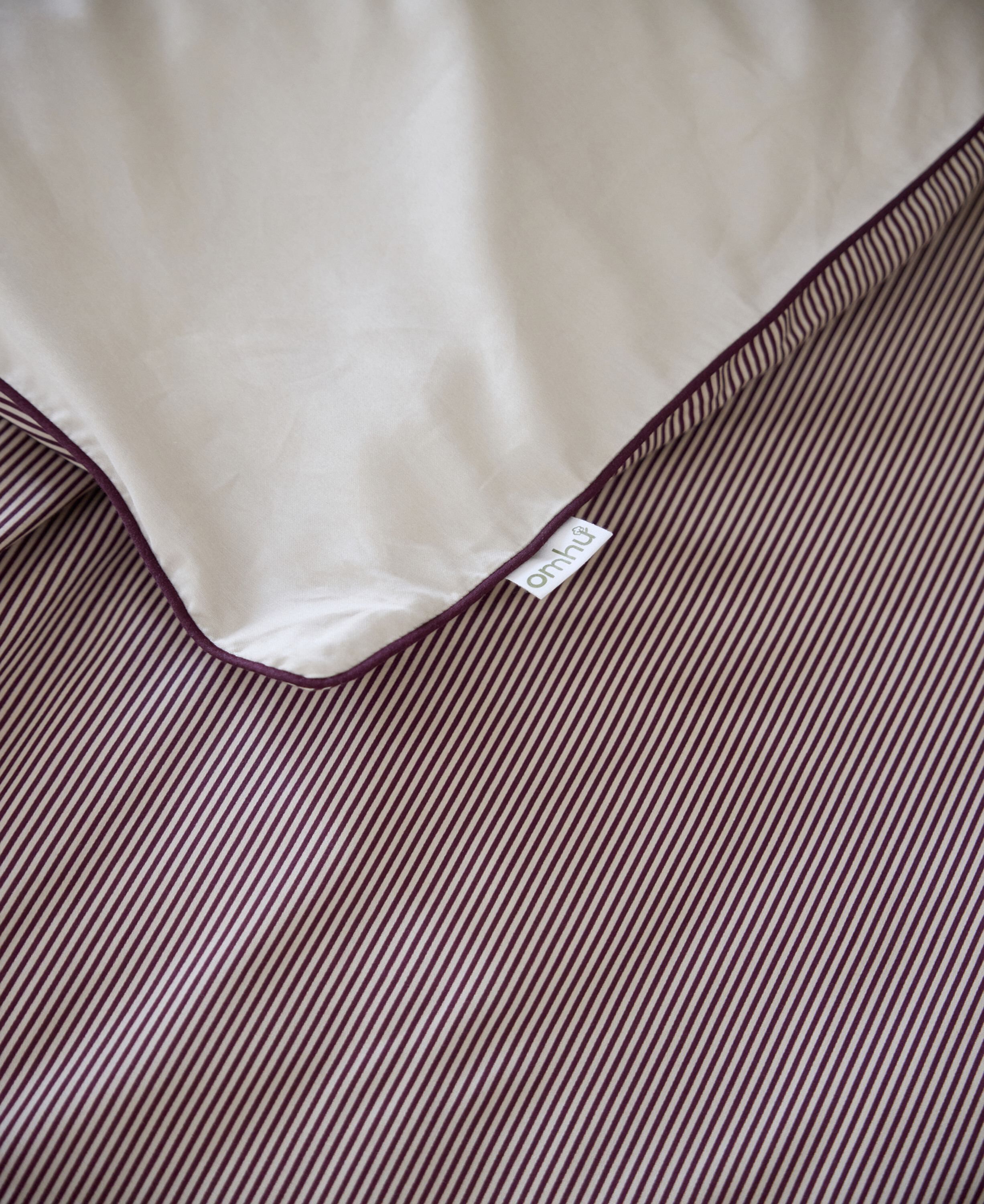 &Oslash;KOLOGISK SENGES&AElig;T - PIN STRIPE M/PIPING