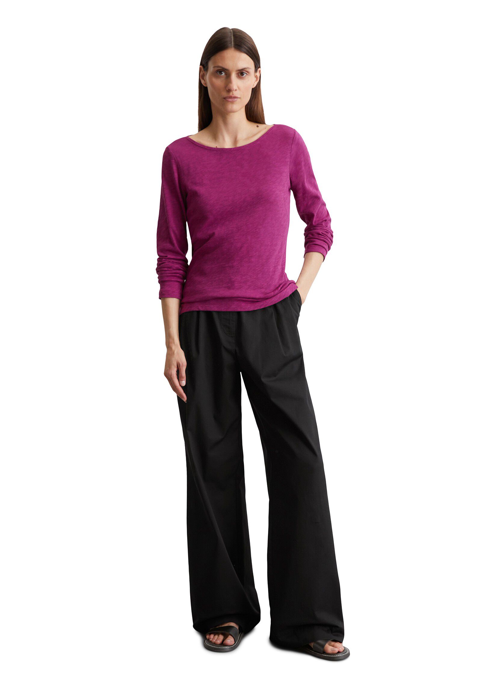 T-shirt, long sleeve, boat neck