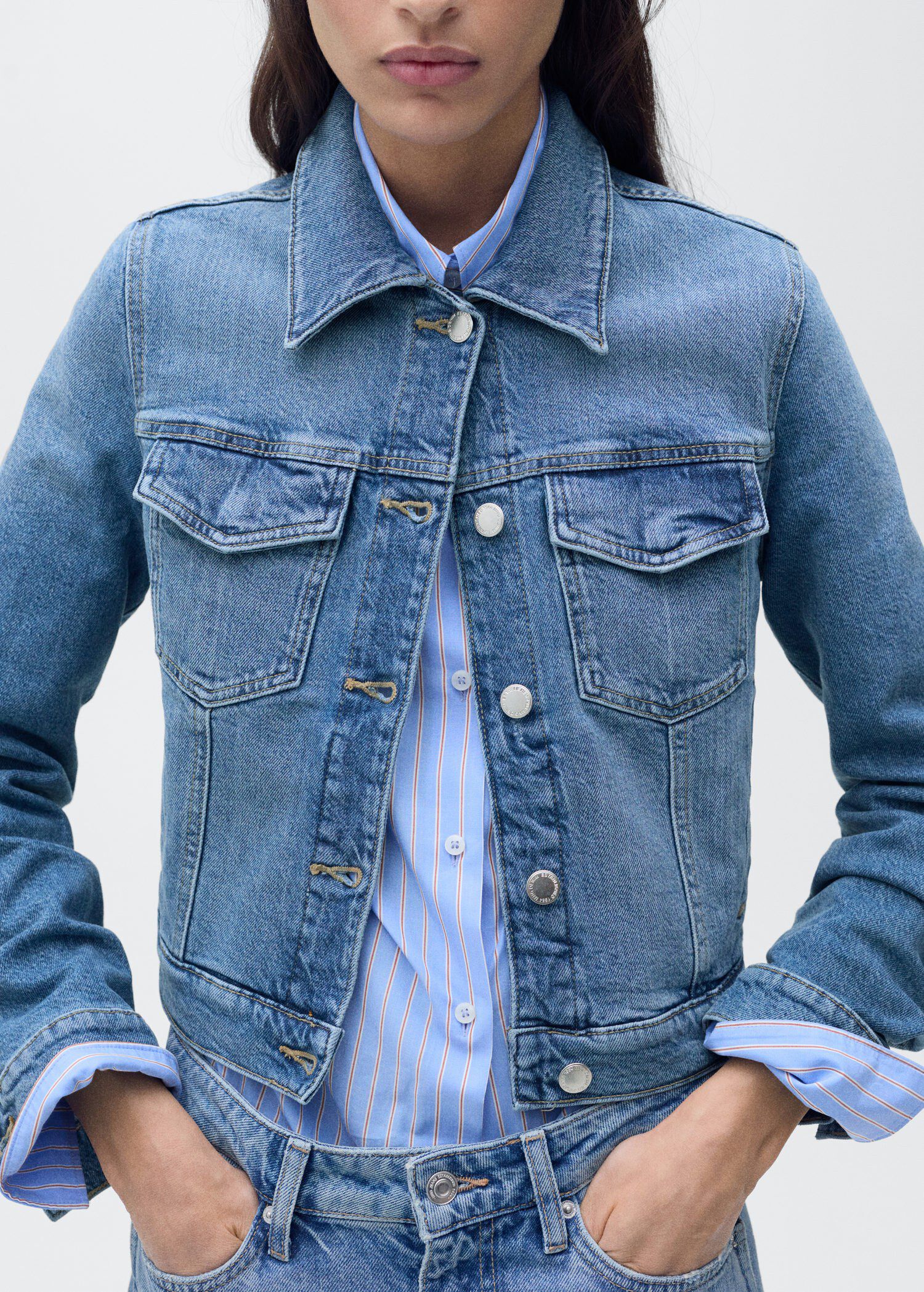 Crop denim jacket