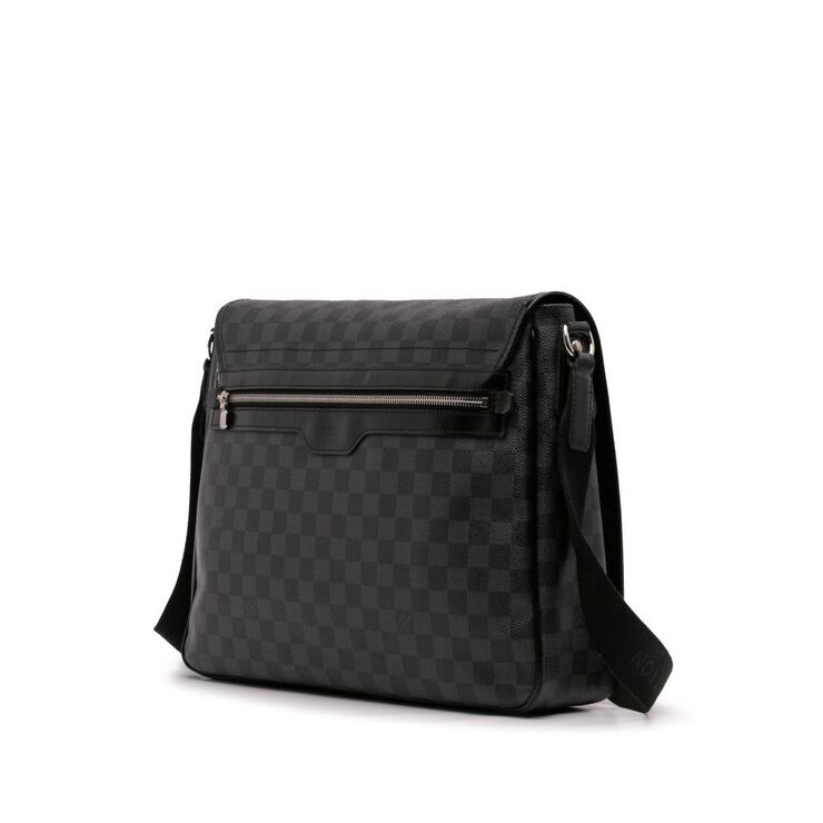 Louis Vuitton Messenger