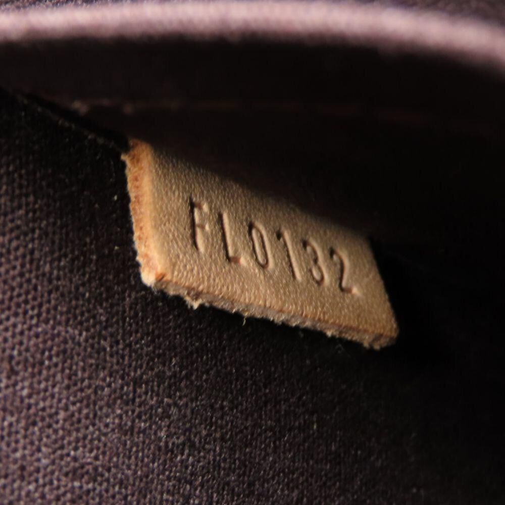 Louis Vuitton Shoulder Bags