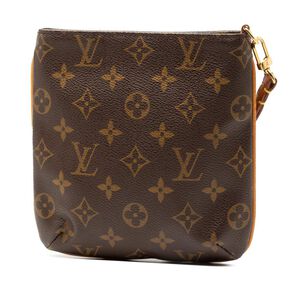 Louis Vuitton Clutch