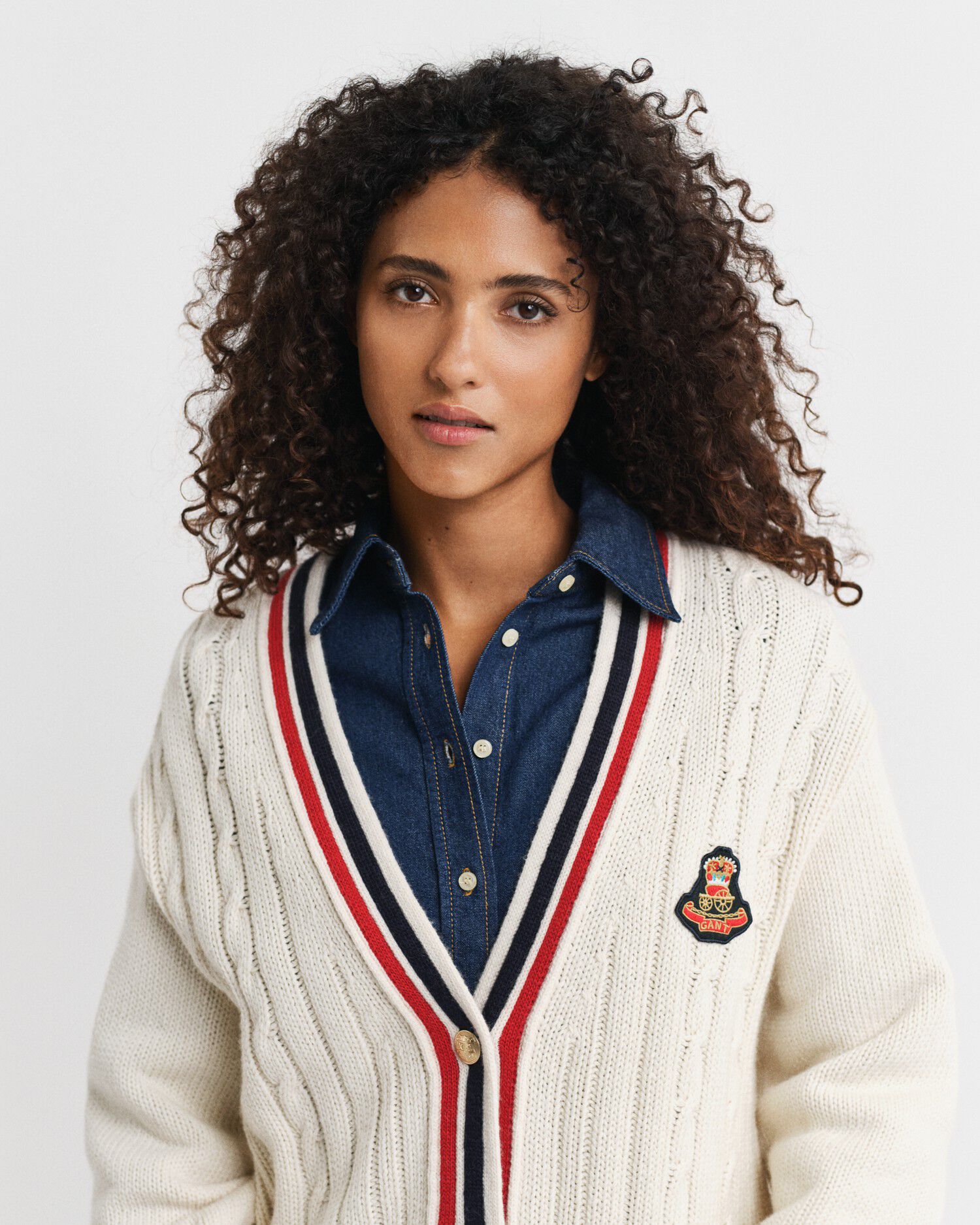 GANT VARSITY CABLE V-NECK CARDIGAN