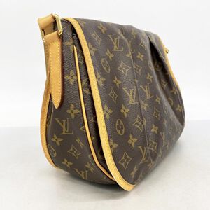 Louis Vuitton Shoulder Bags