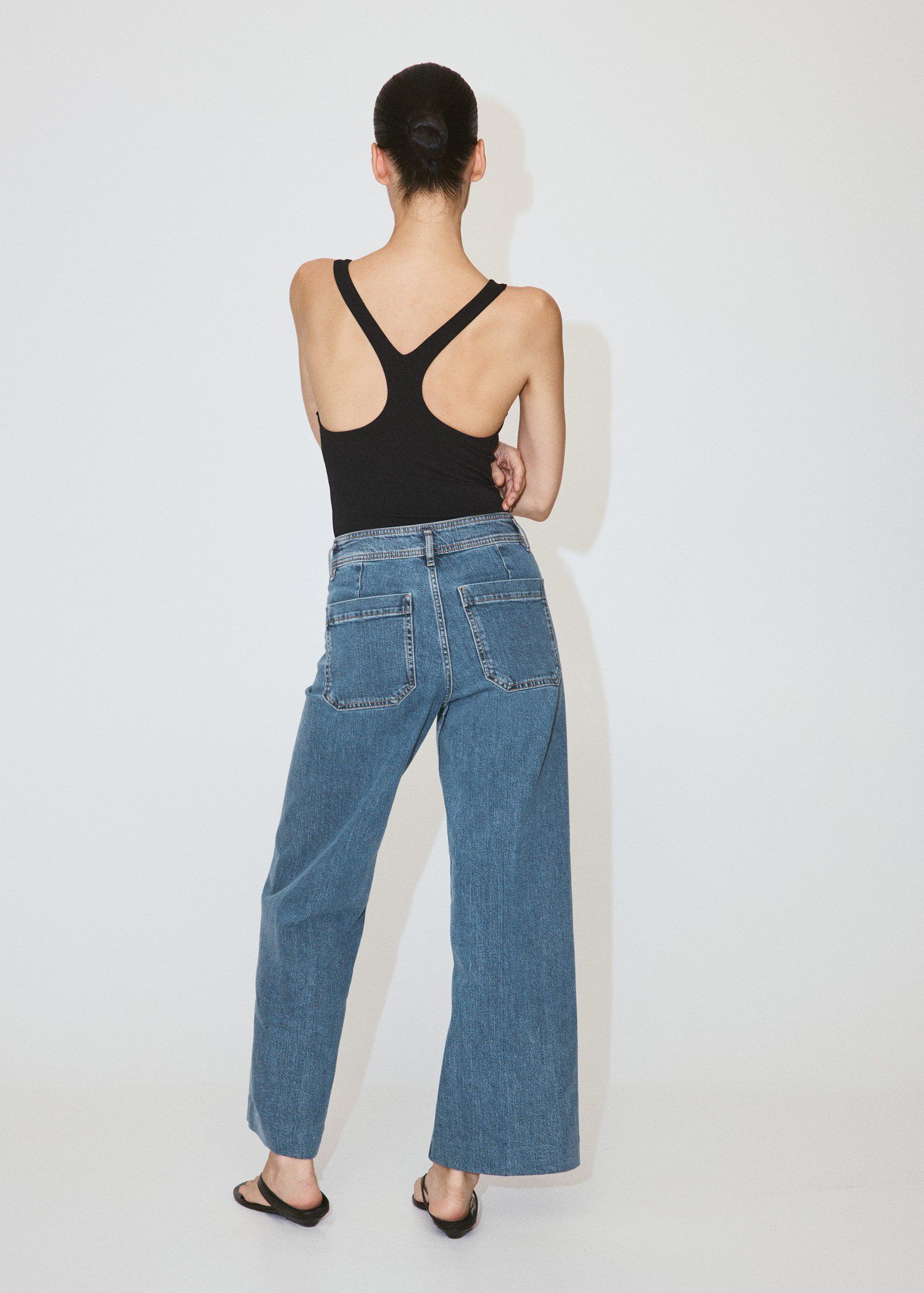 High-waisted wideleg jeans
