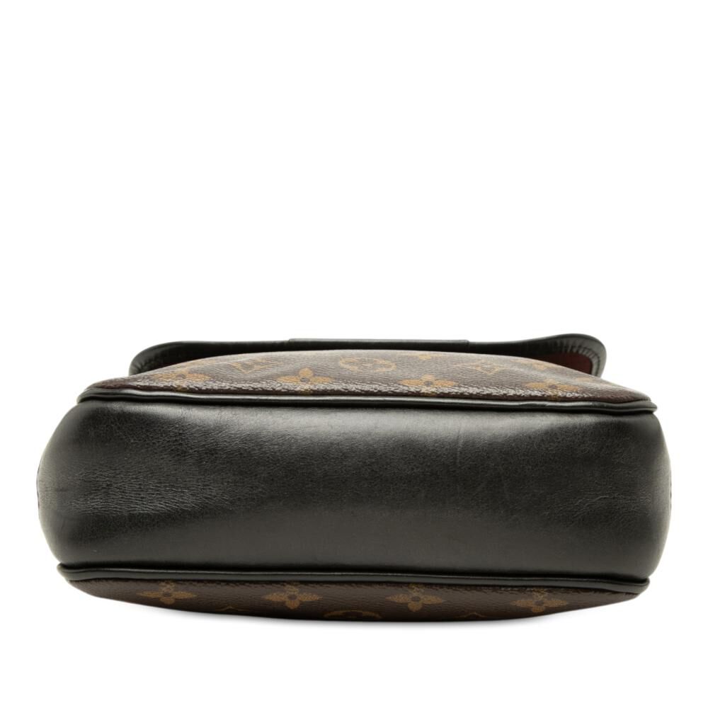 Louis Vuitton Crossbody Bag
