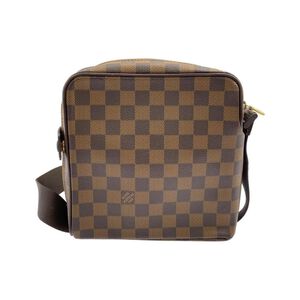Louis Vuitton Shoulder Bags