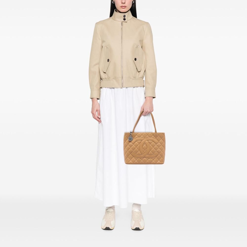 Chanel Medaillon