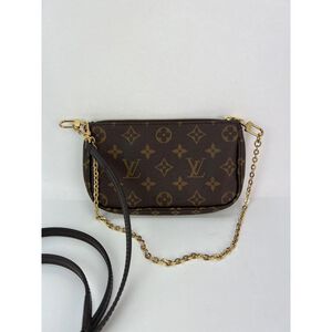 Louis Vuitton Crossbody Bag