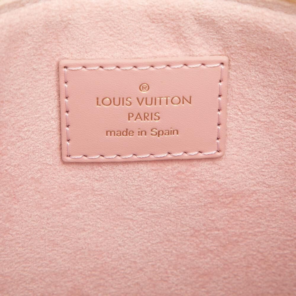 Louis Vuitton Clutch