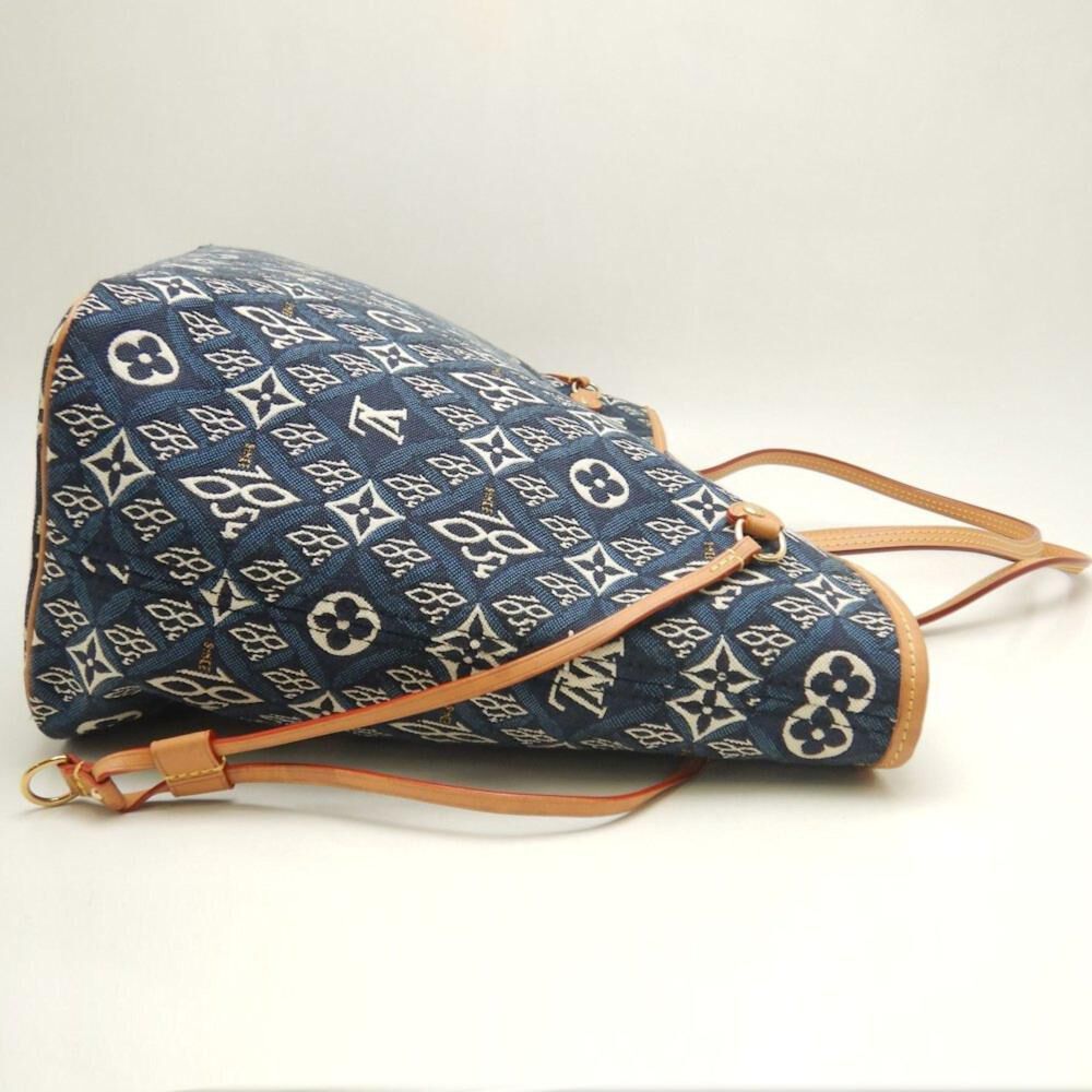 Louis Vuitton Neverfull