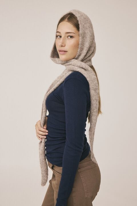 Evelyn 12 GRS tørklæde med hætte