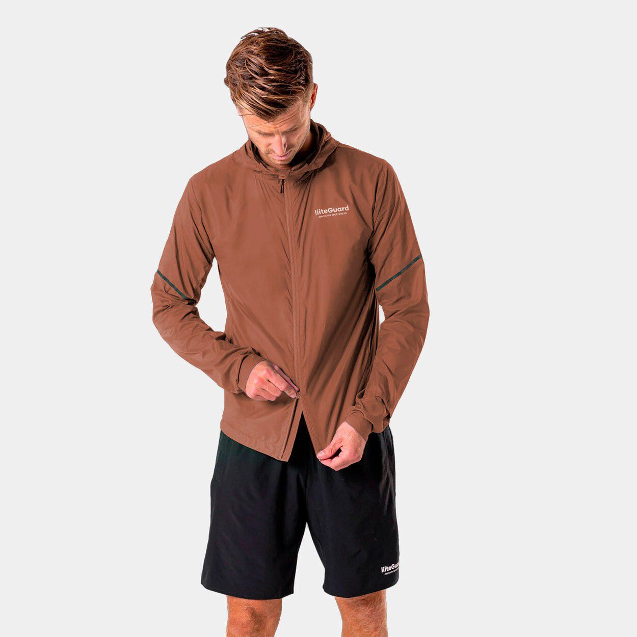 Aero-Tech Windbreaker L&oslash;bejakke