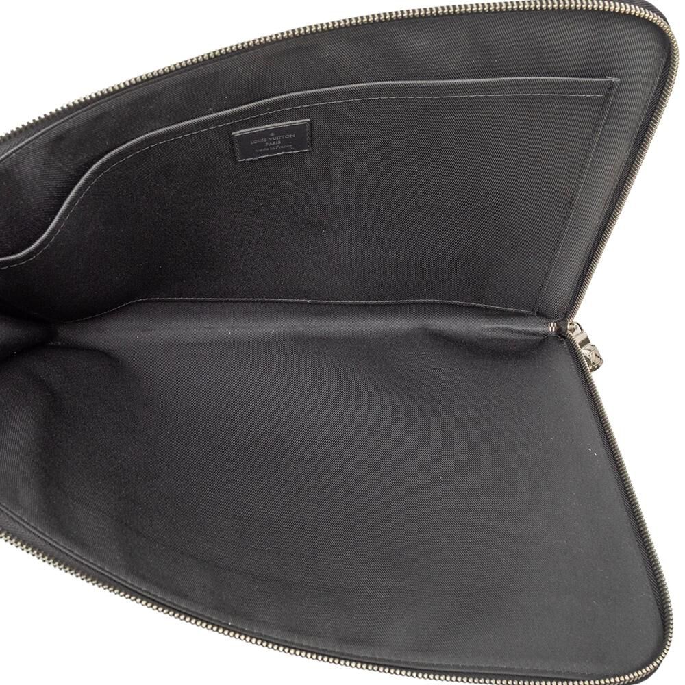 Louis Vuitton Clutch