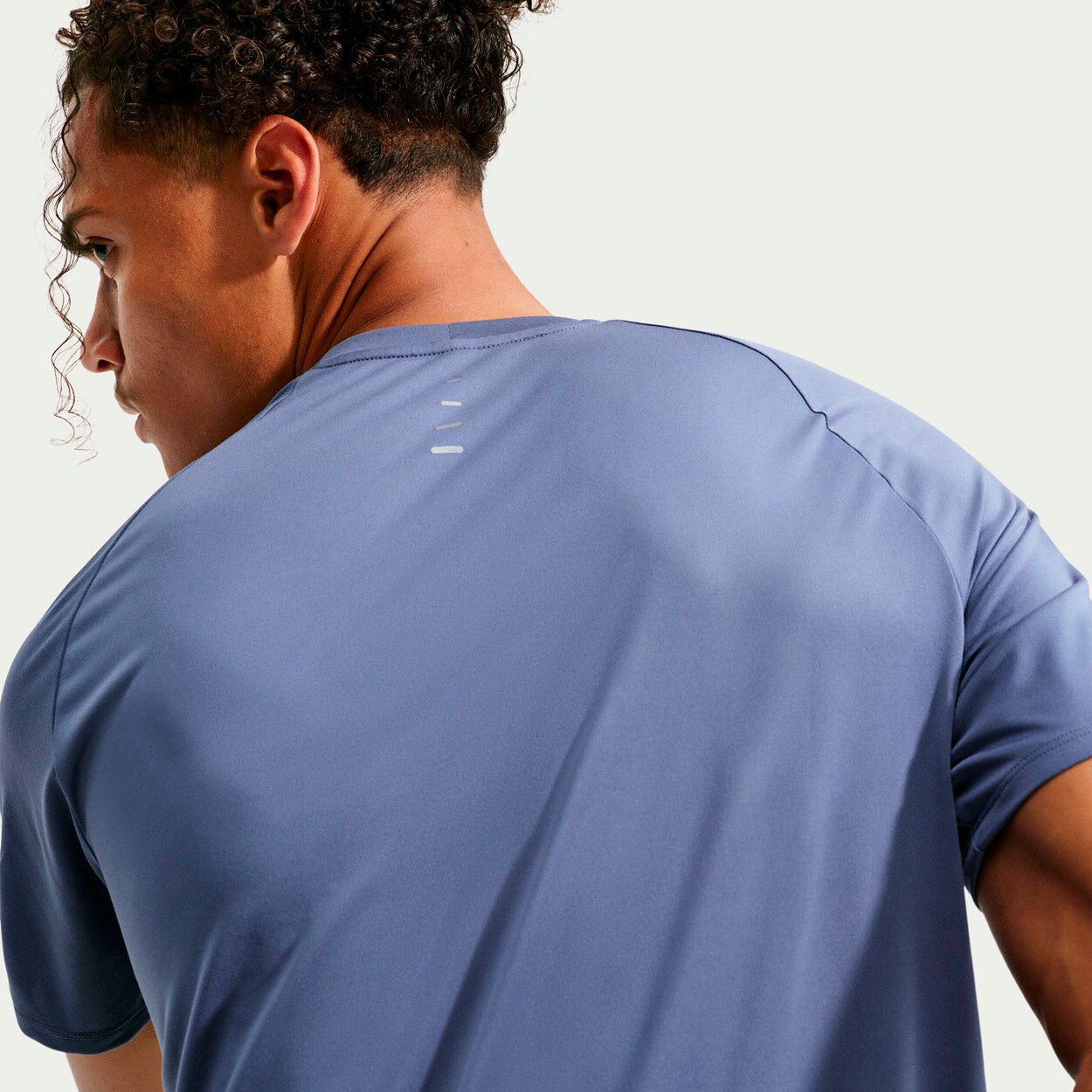 Stride Dri-Fit L&oslash;be T-shirt