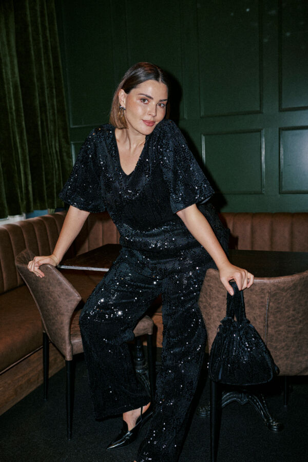 KCnicoleen Sequin Blouse