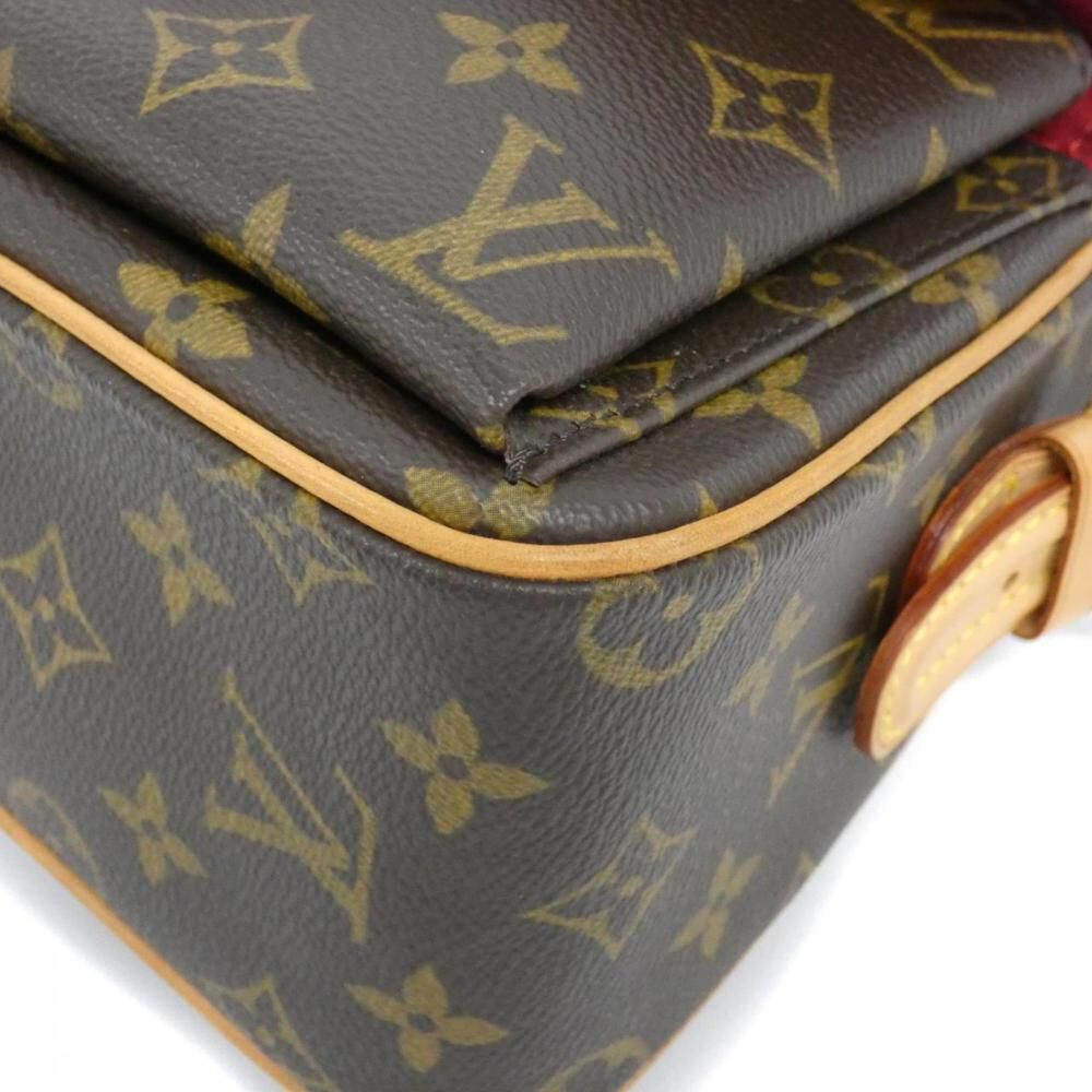 Louis Vuitton Shoulder Bags