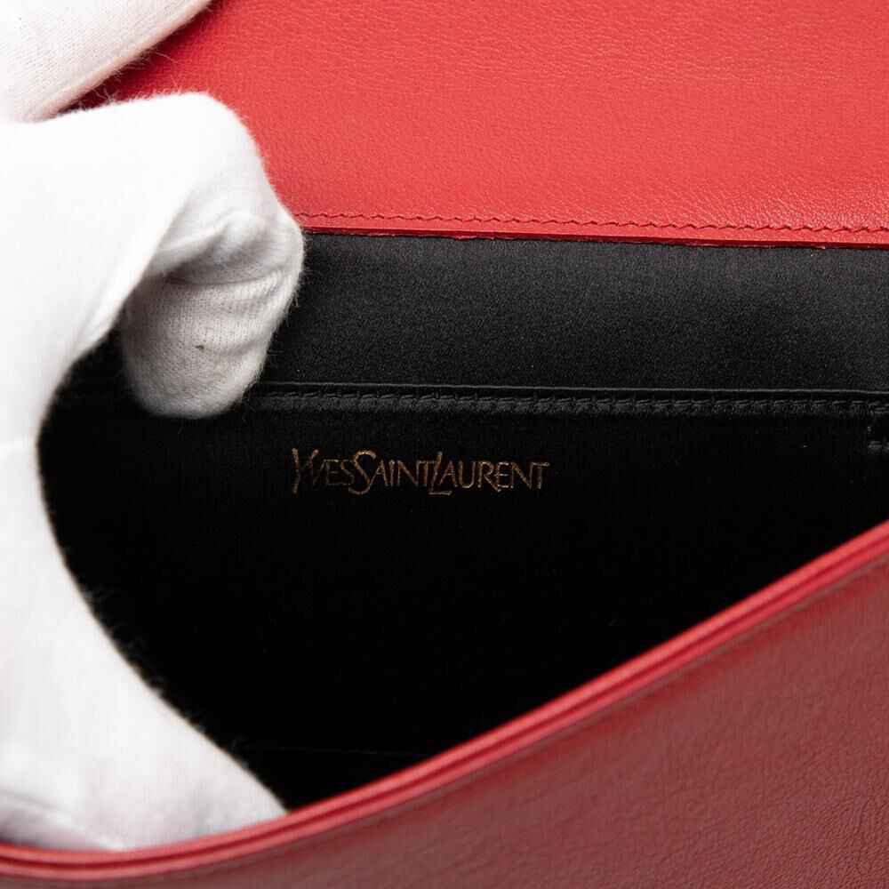 Yves Saint Laurent Clutch