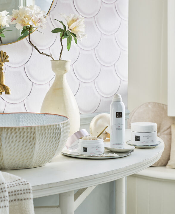 The Ritual of Sakura Foaming Shower Gel