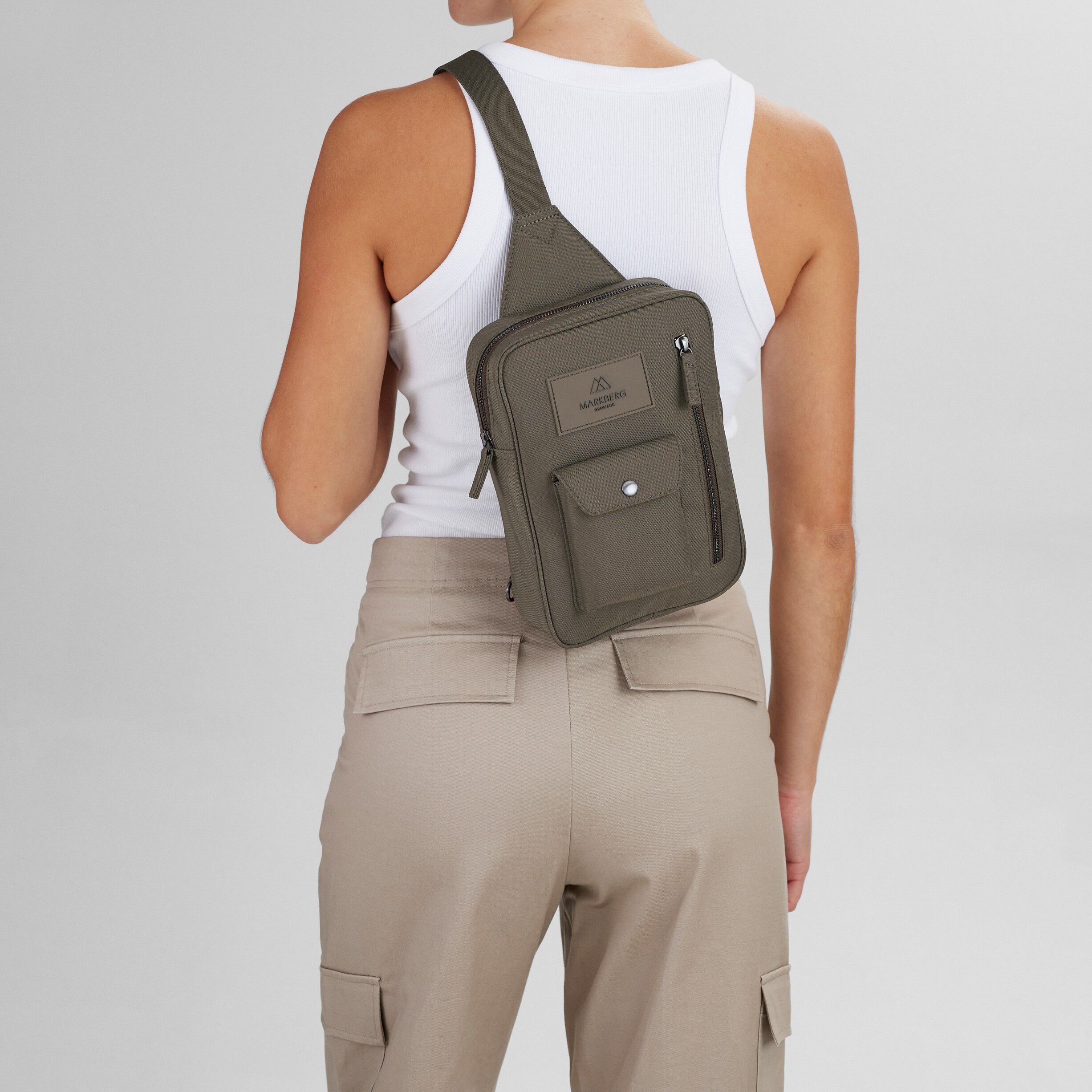 Darlambg One Shoulder. , Mono.