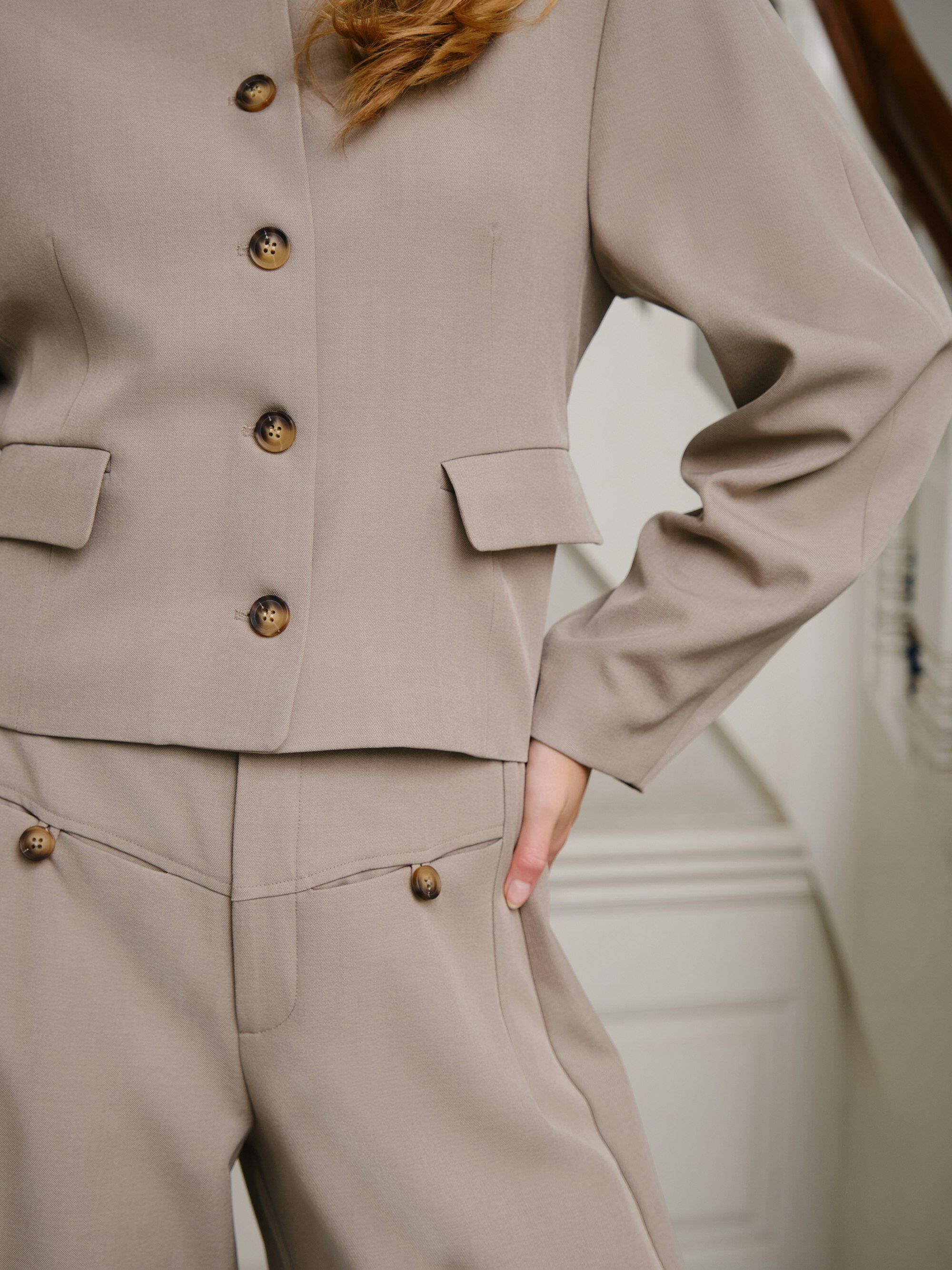 Aranti Structure Curve Jacket