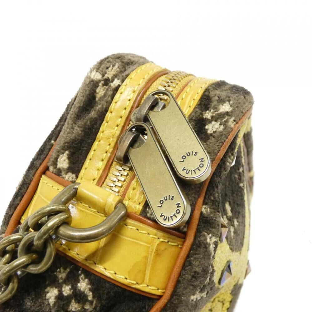 Louis Vuitton Shoulder Bags